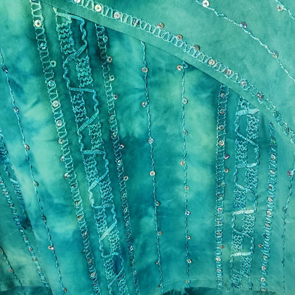 Sami & Jo Plus Blue Ombre Sequin Tank Top Size 1X Embroidered Back Slit Colorful - Picture 6 of 11